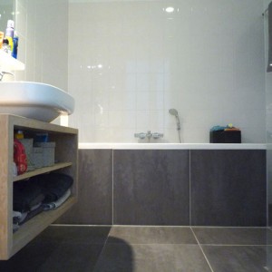 h127-oak-furniture-bathroom